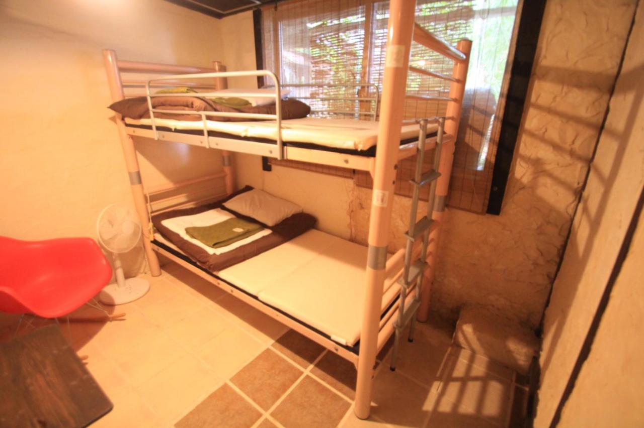 Taketomijima Guesthouse And Je Taime Екстериор снимка