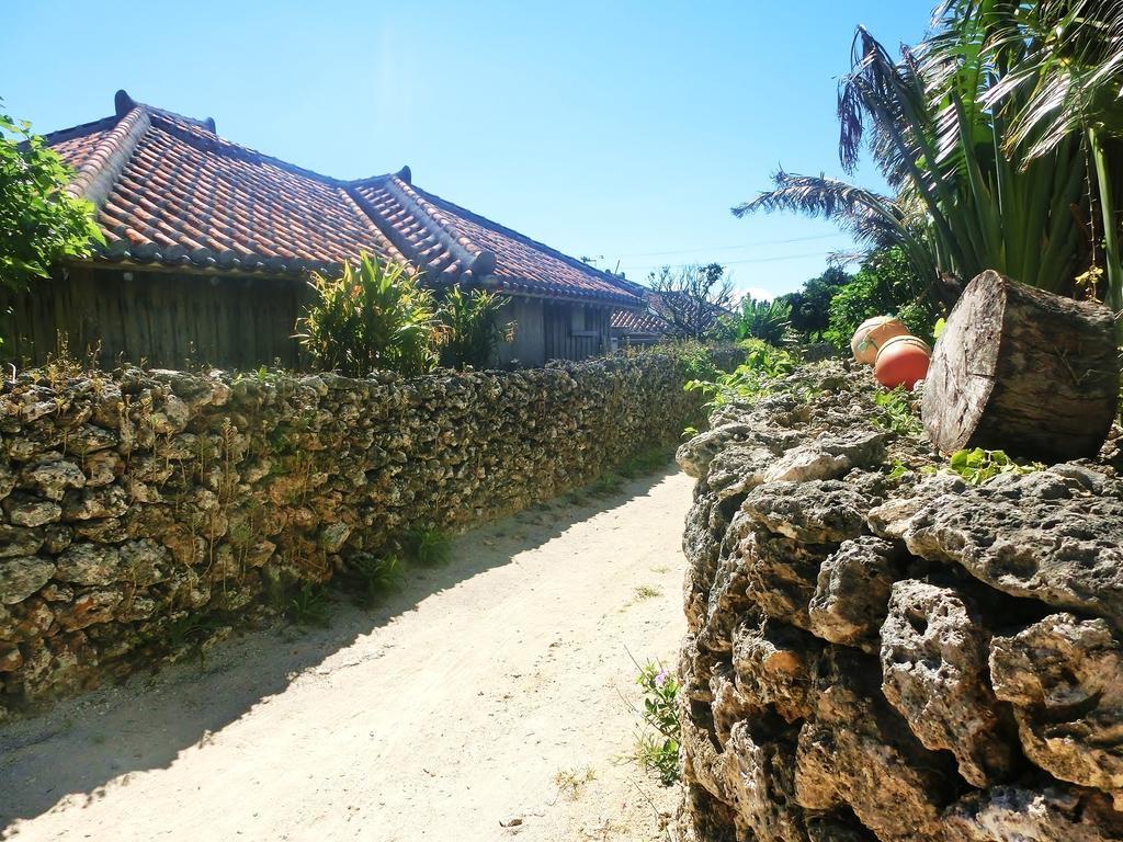 Taketomijima Guesthouse And Je Taime Екстериор снимка